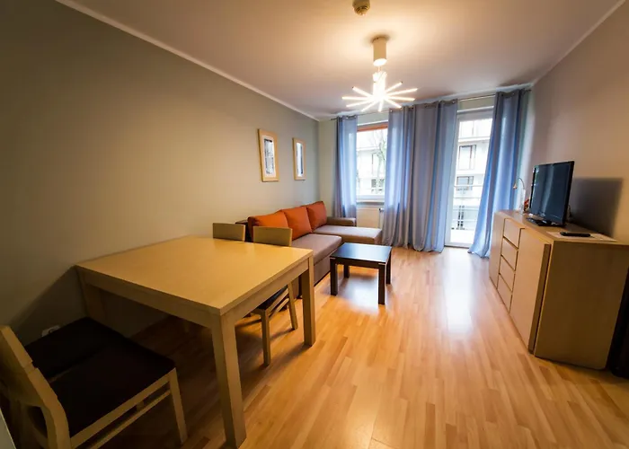 Wyspa Uznam Promenada Naulitius